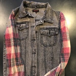Grey jean jacket with flannel sleeves
